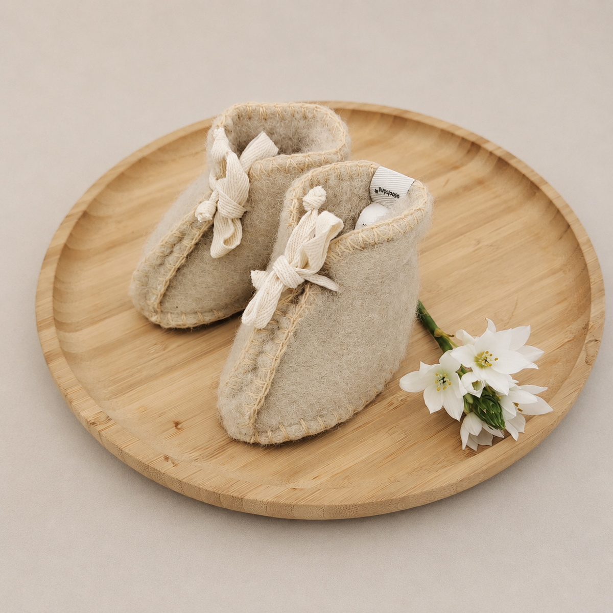 Premiers chaussons bébé en laine | Thumbled