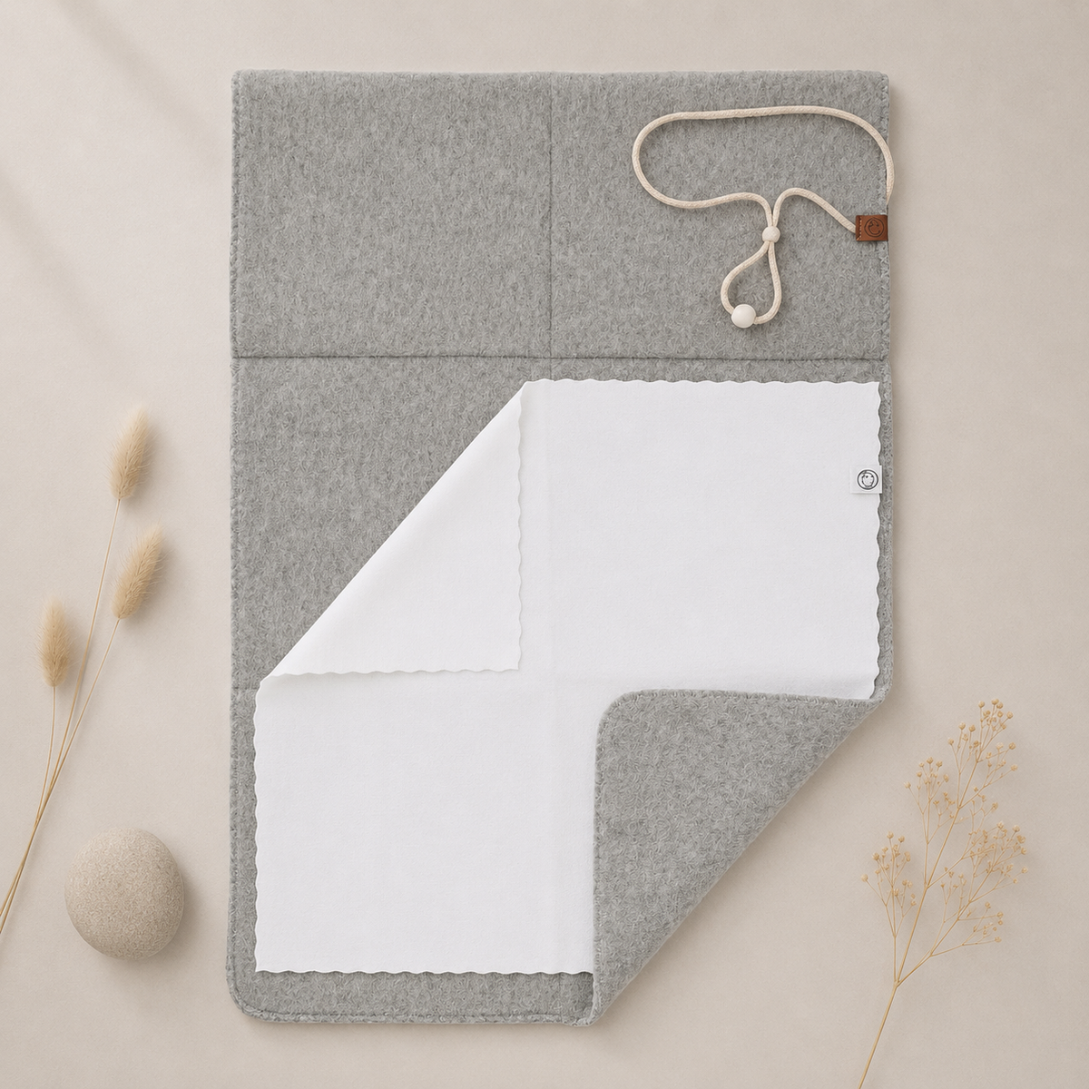 Matelas à langer bébé en laine pliable | Felted