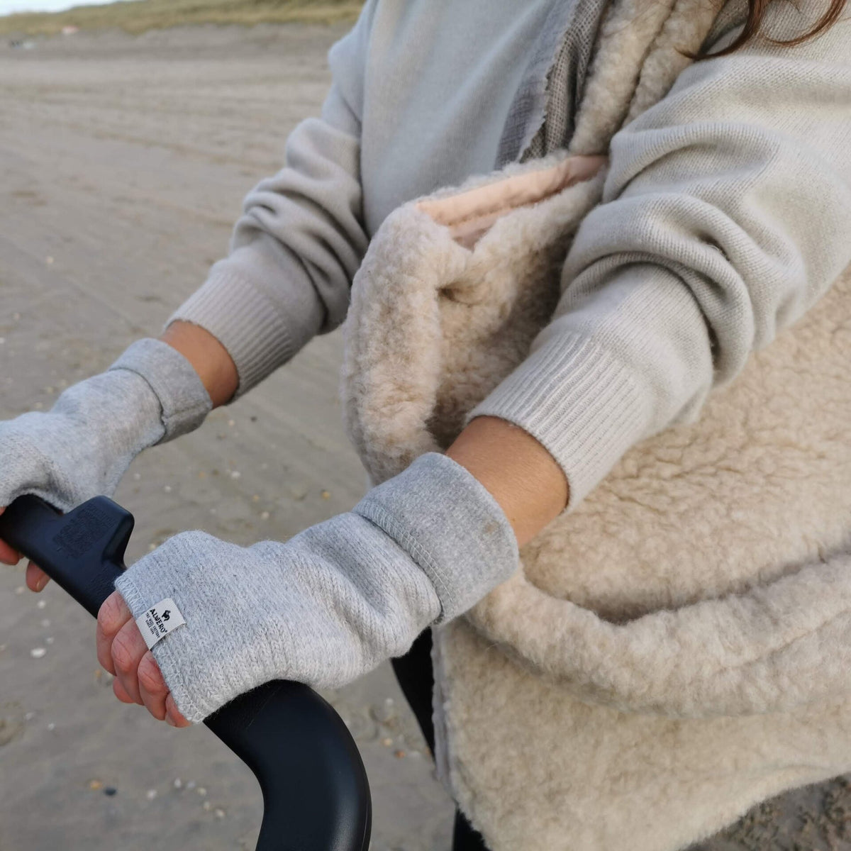 Bolso maternal de peluche de lana para cochecito – Thumbled