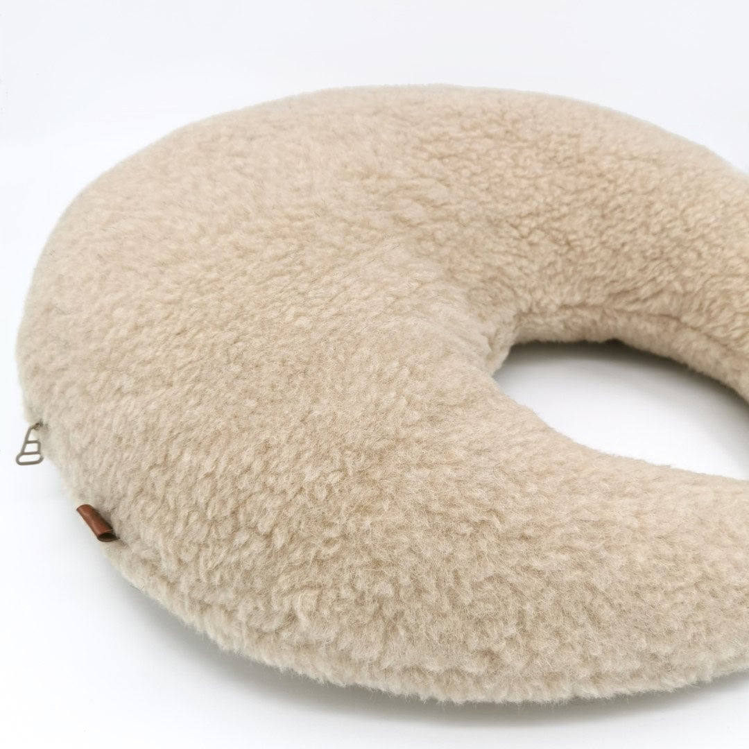 Wollener Stillkissen für Babys | Thumbled