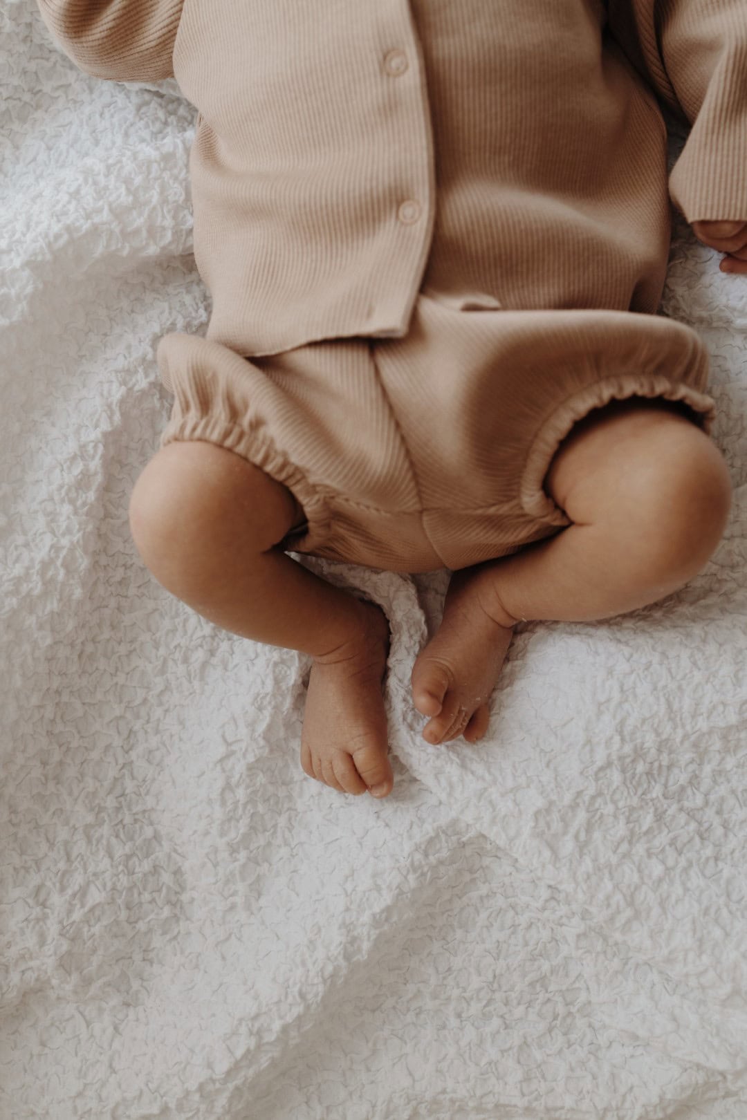 A Basic Brand | Gilet côtelé en coton pour bébé