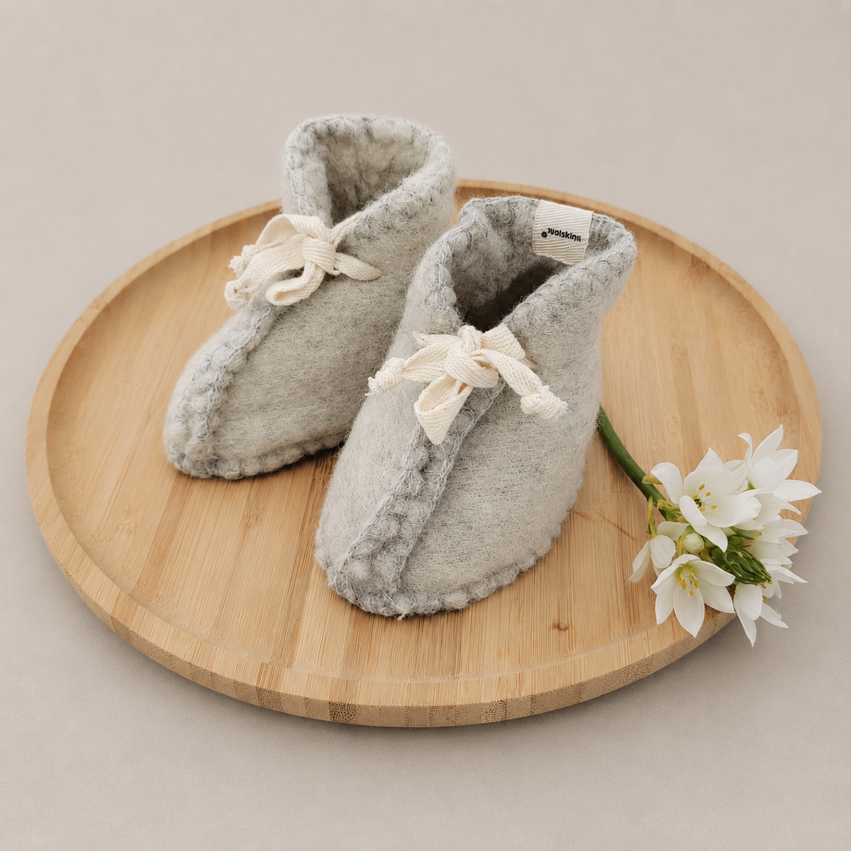 Premiers chaussons bébé en laine | Thumbled