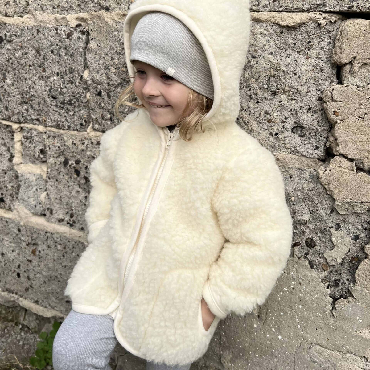 Giacchetta di lana per neonati e bambini | A Basic Brand Baby