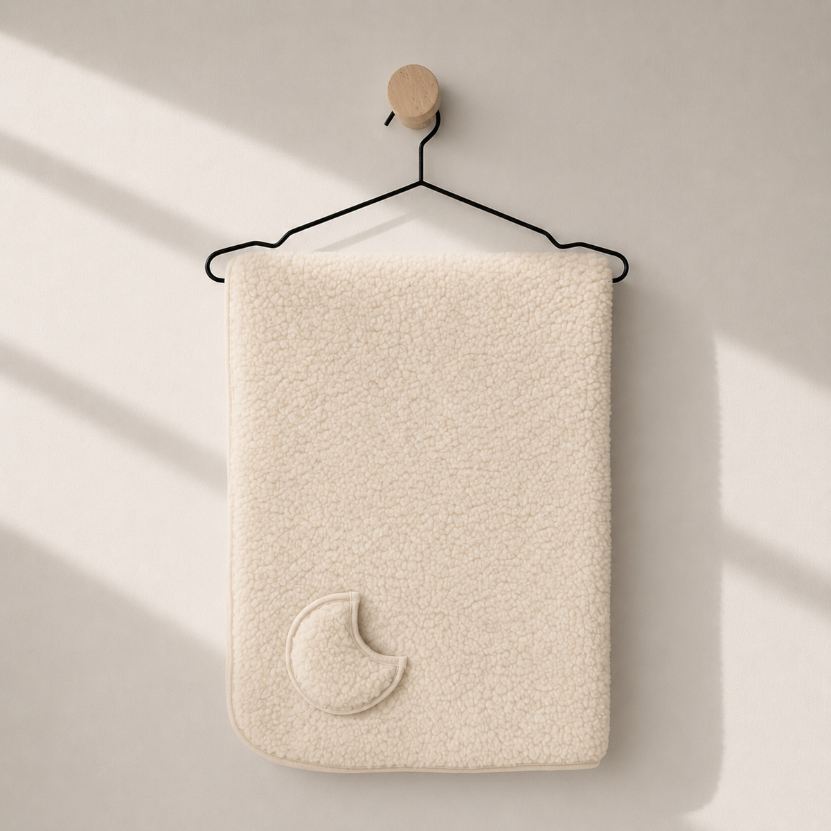 Babyfilt i ren ull | 'Måne' Tumbled