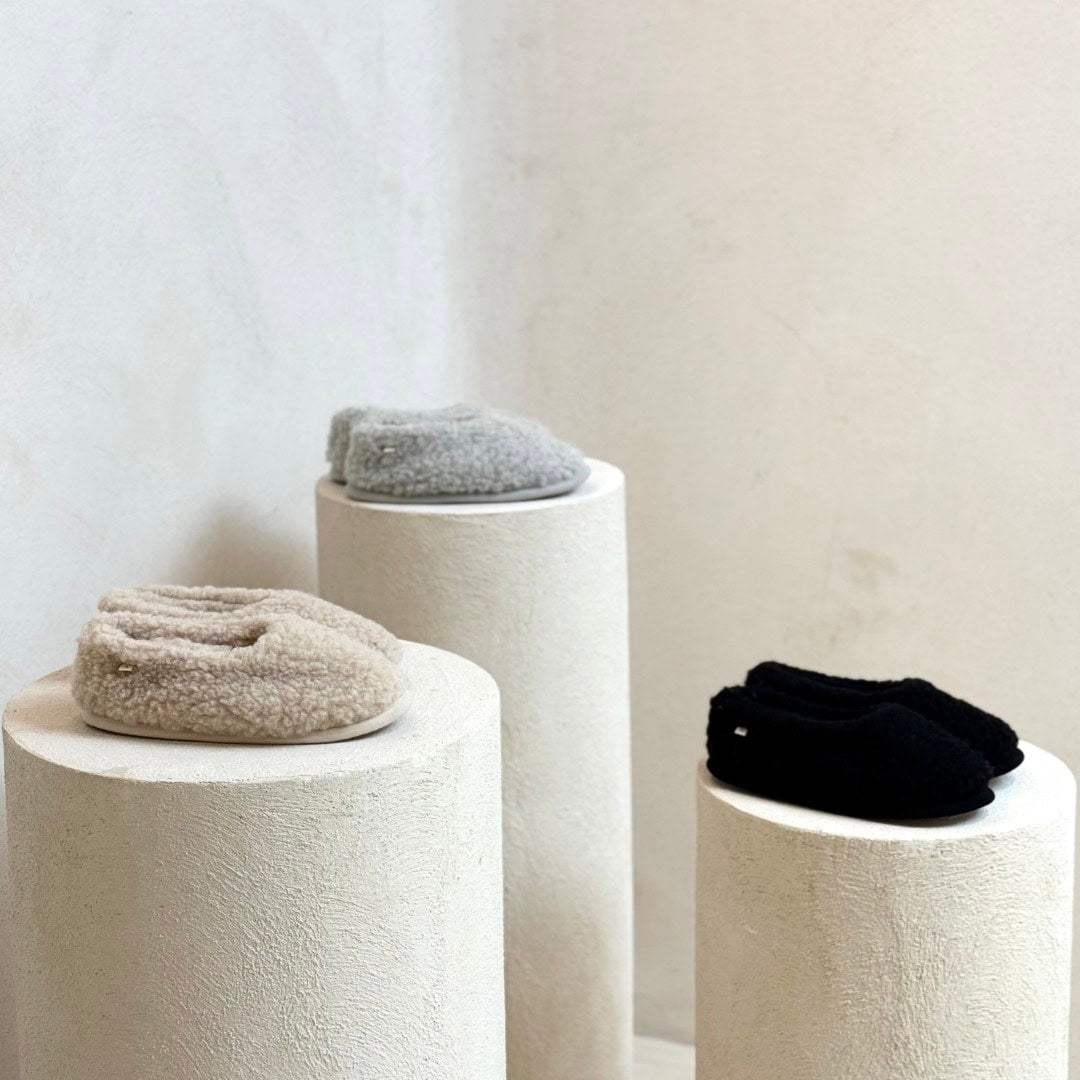 Pantoufles en laine pour femme - laine vierge | A Basic Brand