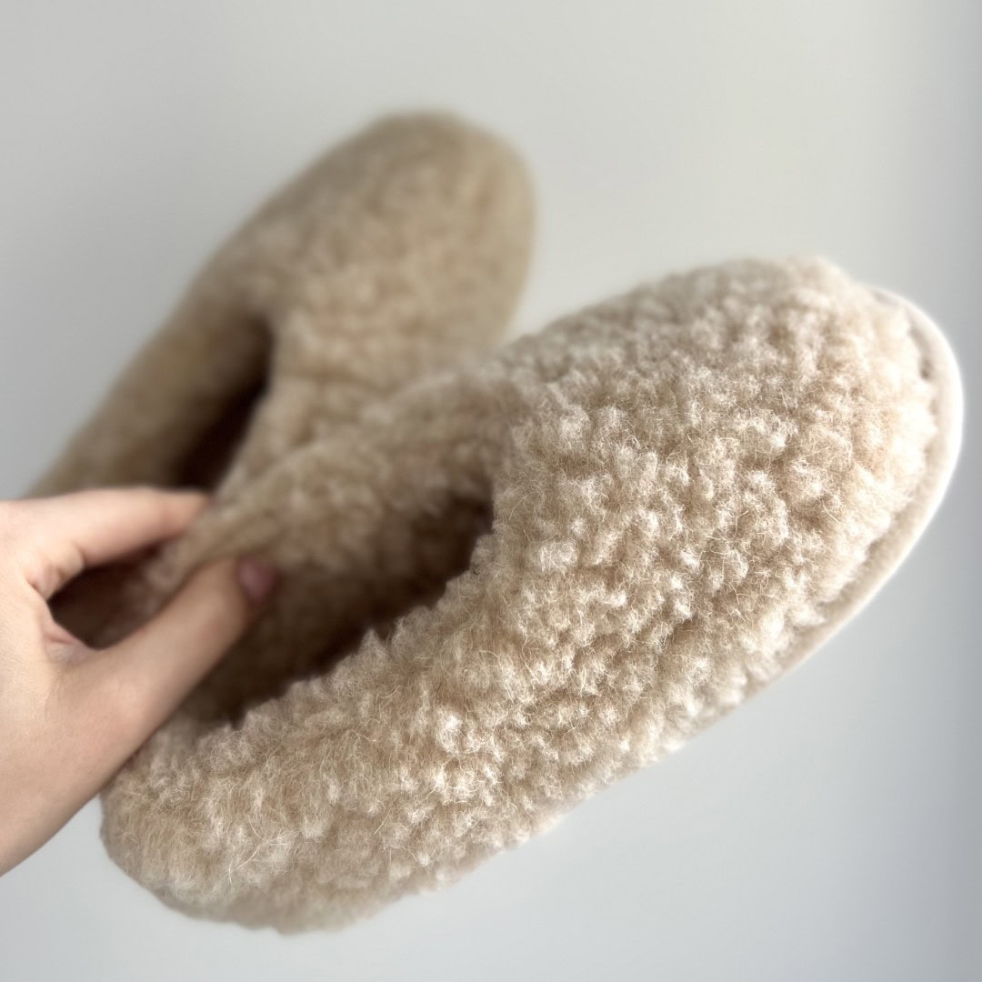 Pantoufles en laine pour femme - laine vierge | A Basic Brand